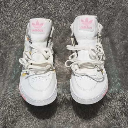 Sepatu Sneaker Pria/Wanita - Preloved Size 40