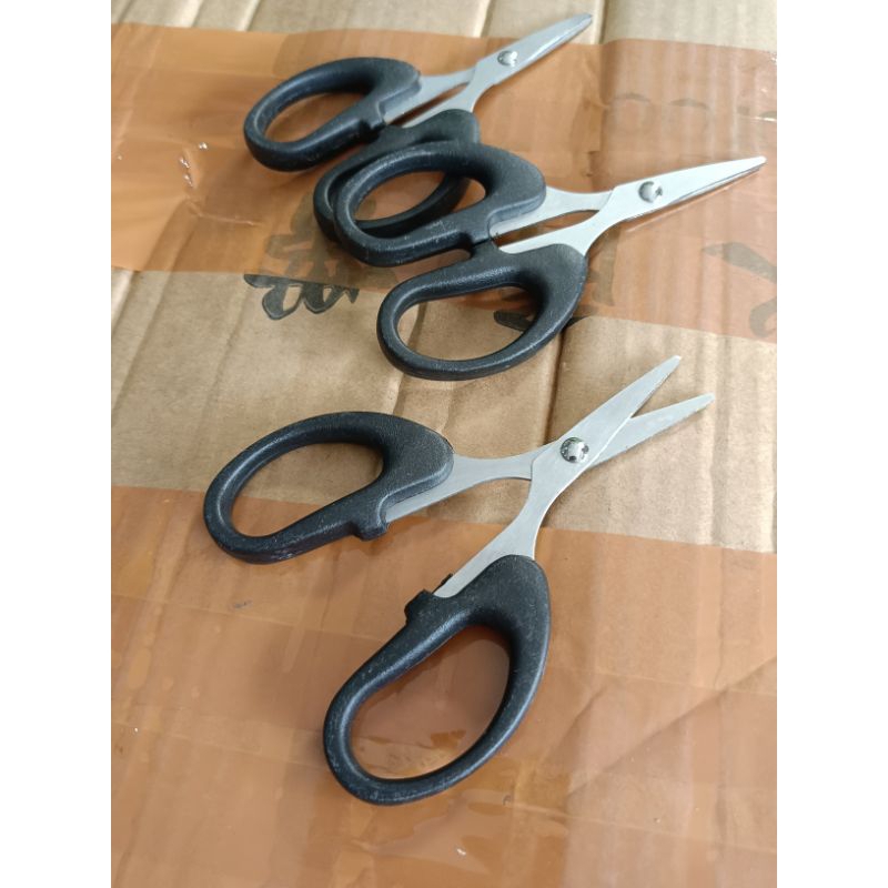 

1pc gunting kecil 4,5" 12cm / gunting serbaguna / gunting kertas / gunting murah