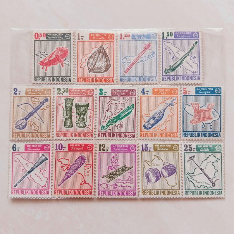 

(AB) Perangko Indonesia 1967 Alat Musik Set 14 pcs Mint