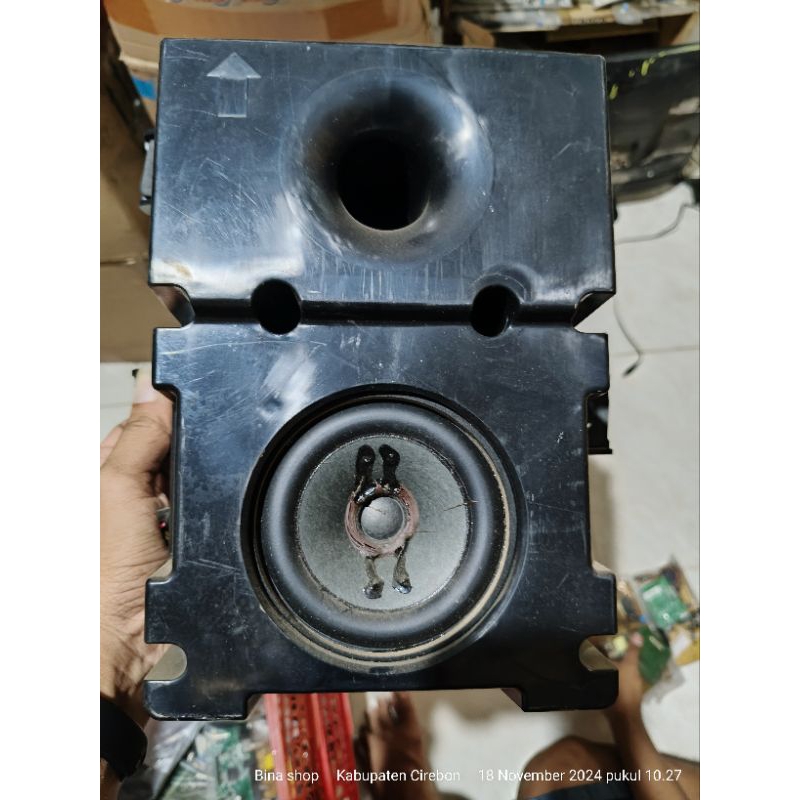 speaker Polytron subwoofer super bass
