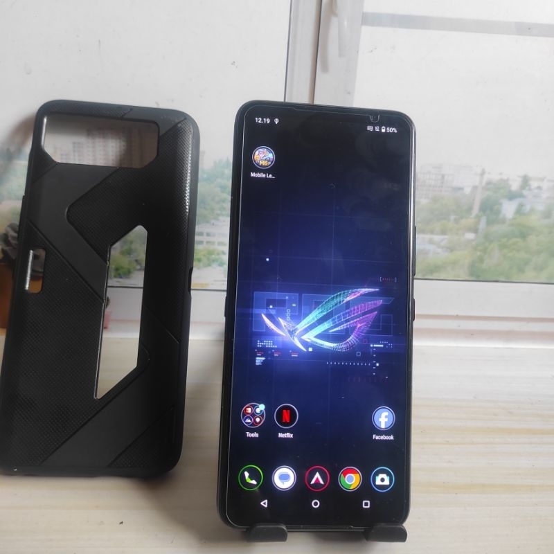 ASUS ROG PHONE 6 (12/256) SECOND ORIGINAL GARANSI RESMI INDONESIA