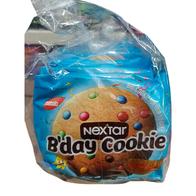 

Nabati nextar B'day cookie 30gr 1 renteng isi 10 pcs