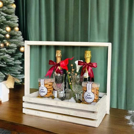 

Exclusive Parcel Christmas Set & New Year Hampers Ready Stock ( Parcel M )