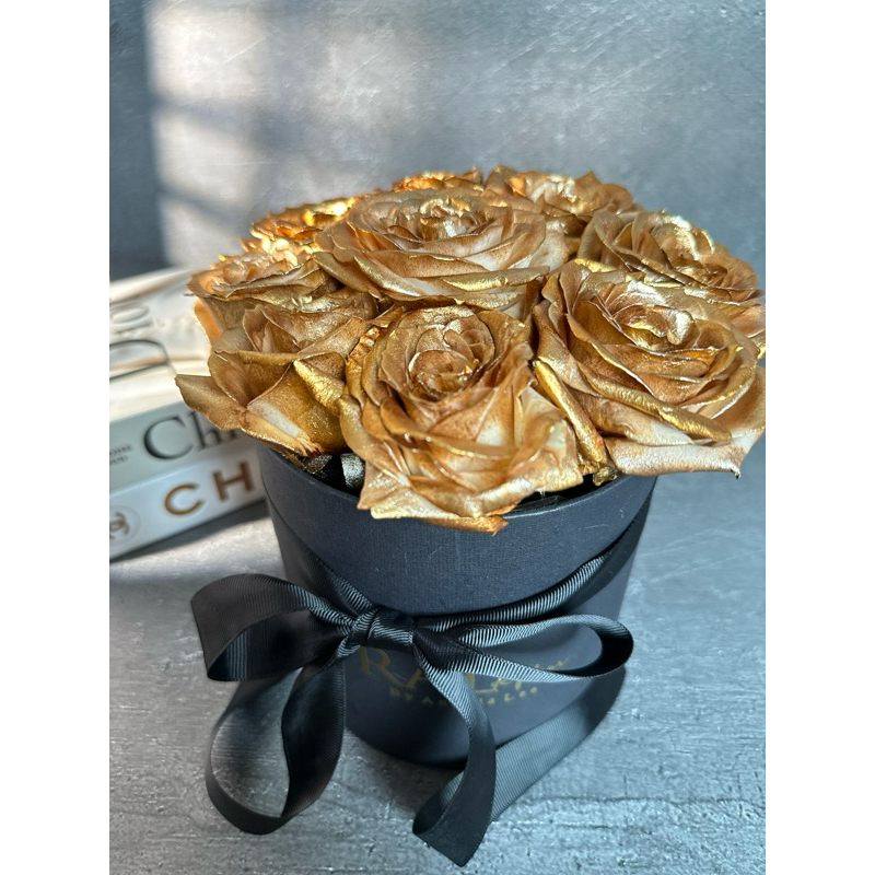 

Buket Mawar Gold FRESH FlOWERS. Same day Instan, terima dadakan