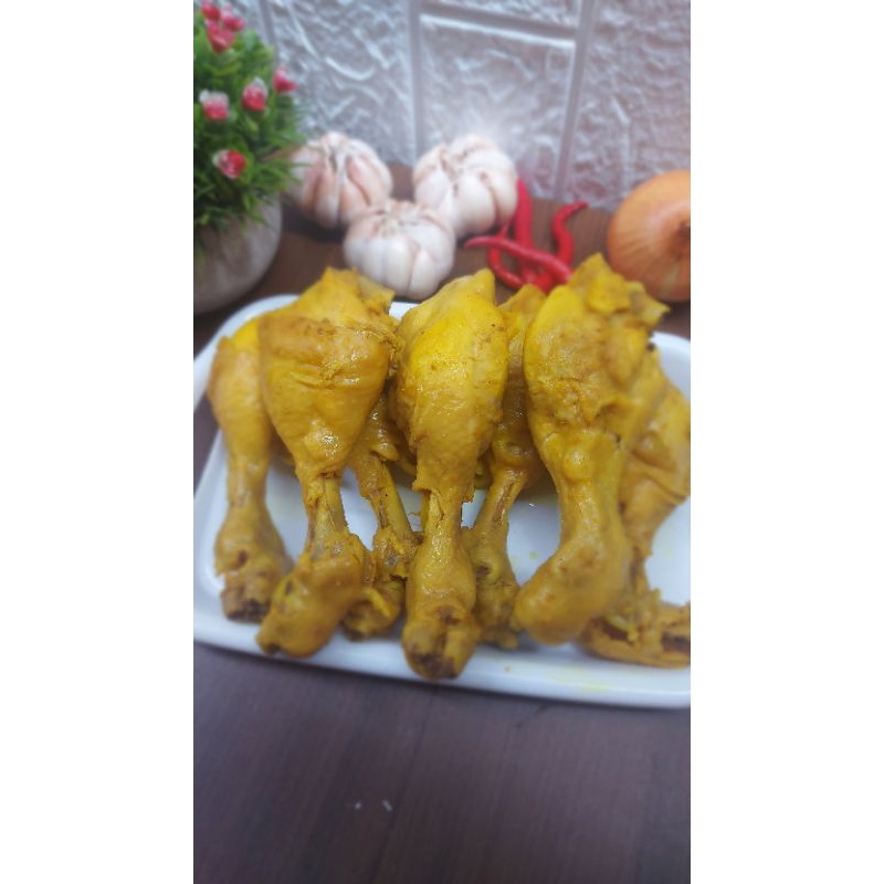 

AYAM UNGKEP BUMBU KUNING ISI 5 VERSI TULANG LUNAK PRESTO