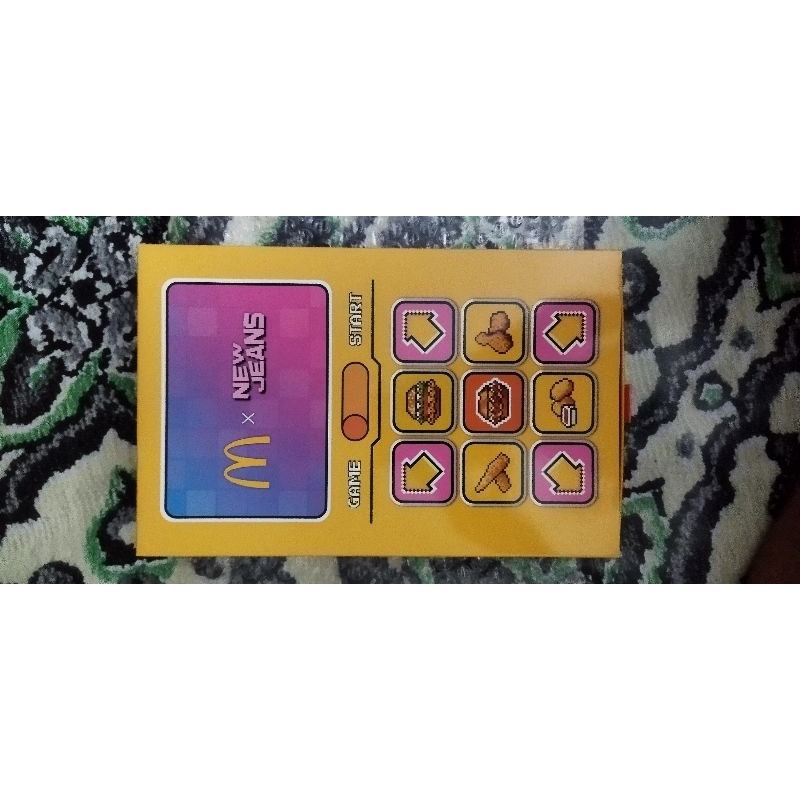 Merchandise NewJeans x McD