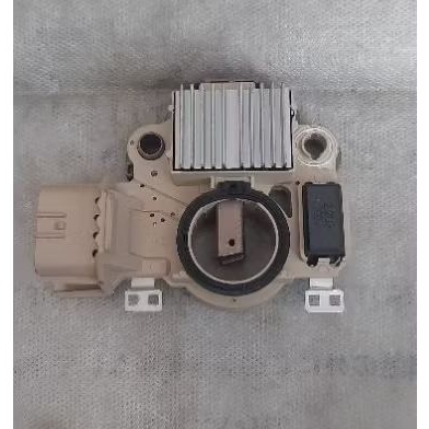 IC REGULATOR IC ALTERNATOR AISI AISY ALTENATOR IC DINAMO AMPERE MITSUBISHI TRITON 2.5 / 2.8