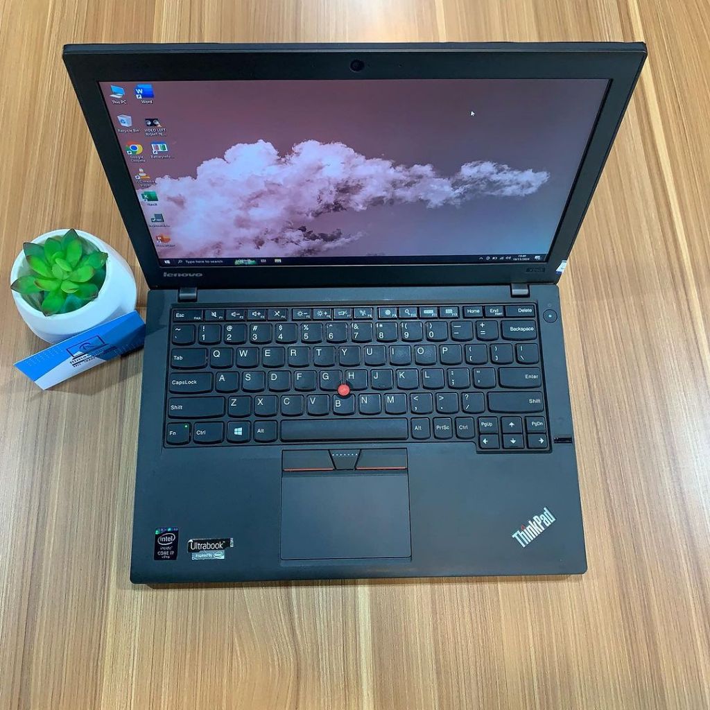 LENOVO THINKPAD X250 CORE i7 GEN 5 RAM 8GB SSD 256GB SECOND/BEKAS