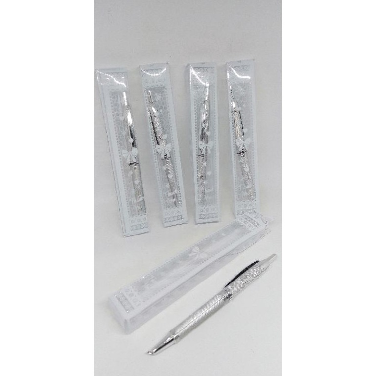 

KODE V49B ISI 5 PCS SOUVENIR PERNIKAHAN PULPEN SILVER KEMASAN MIKA