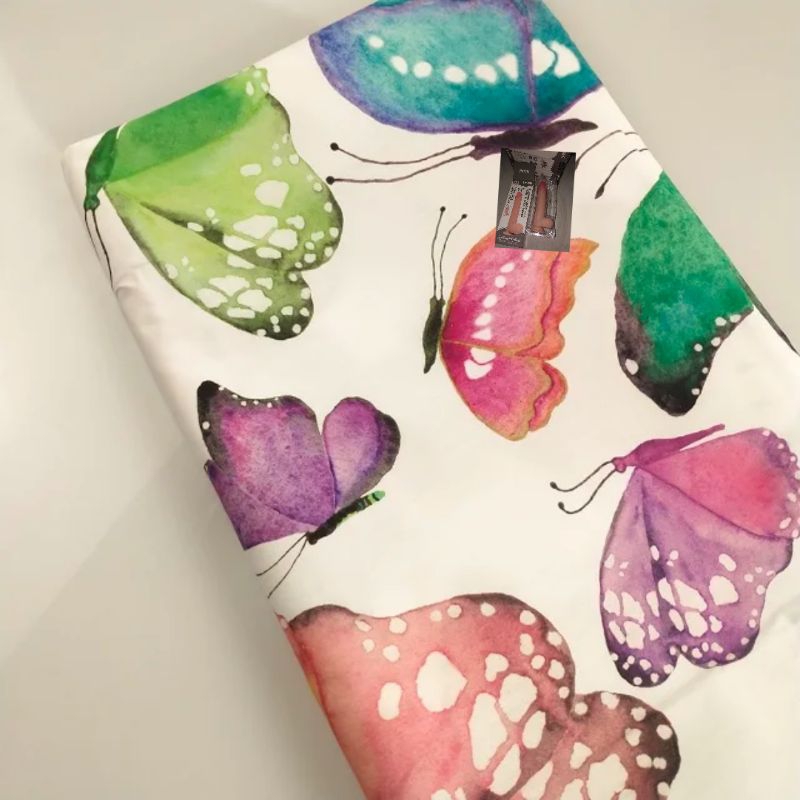 

KERTAS KADO UKURAN 26 CM - BAHAN SLIDINGS SKINS SESUAI VIDEO