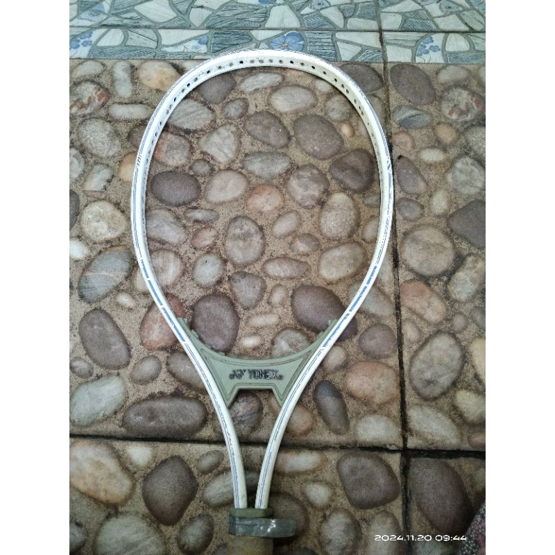 raket tenis Yonex tanpa senar bekas original