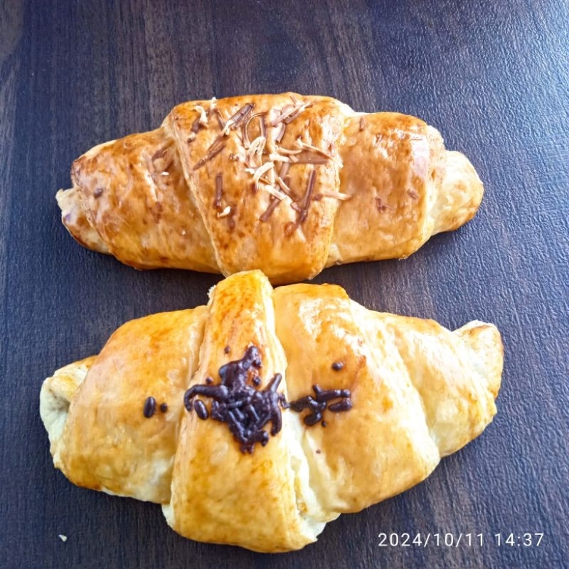 

Croissant Mini Cokelat/Keju