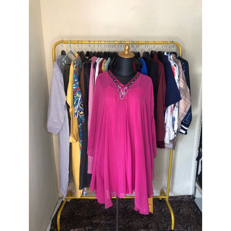 Atasan Preloved warna pink fanta