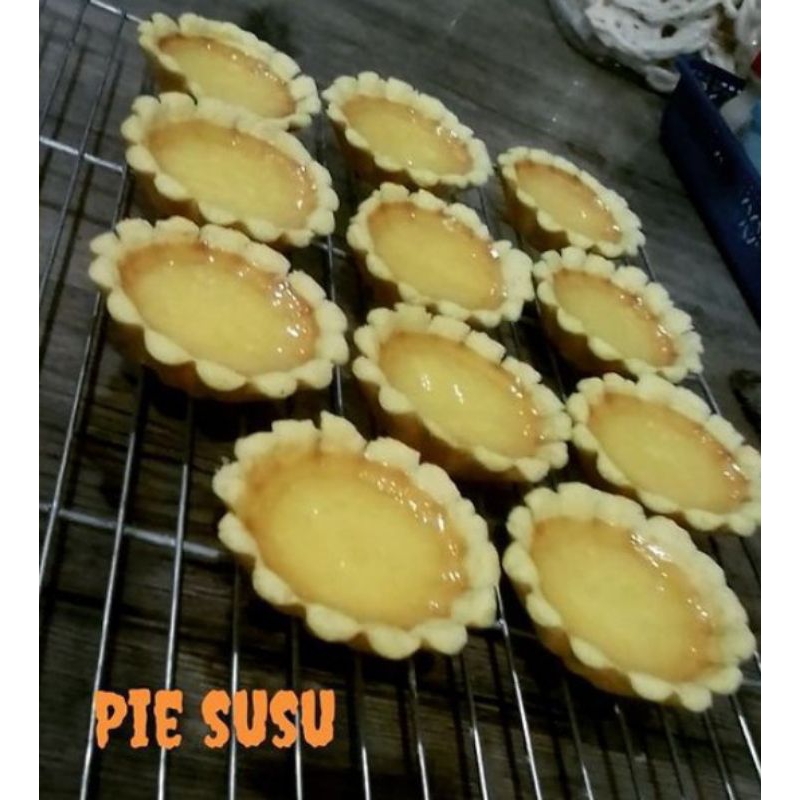 

Pie Susu 1box isi 10bh