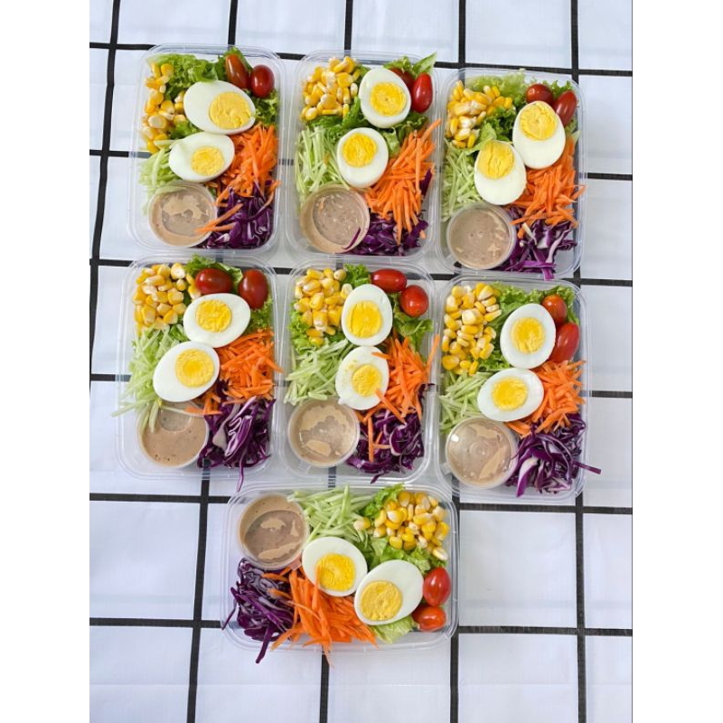 

Healthy food fresh / salad sayur / vietnam roll / infused water