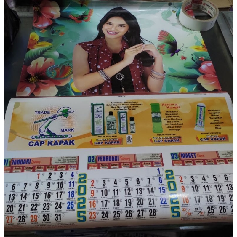 

Kalender Bulanan 2025 (1 Lembar 3 Bulan)