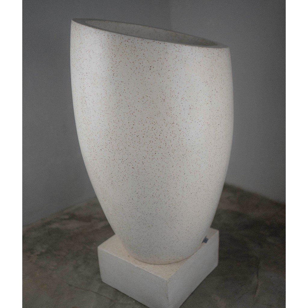 Bak Mandi Terazzo Tipe Kapsul Miring Teraso