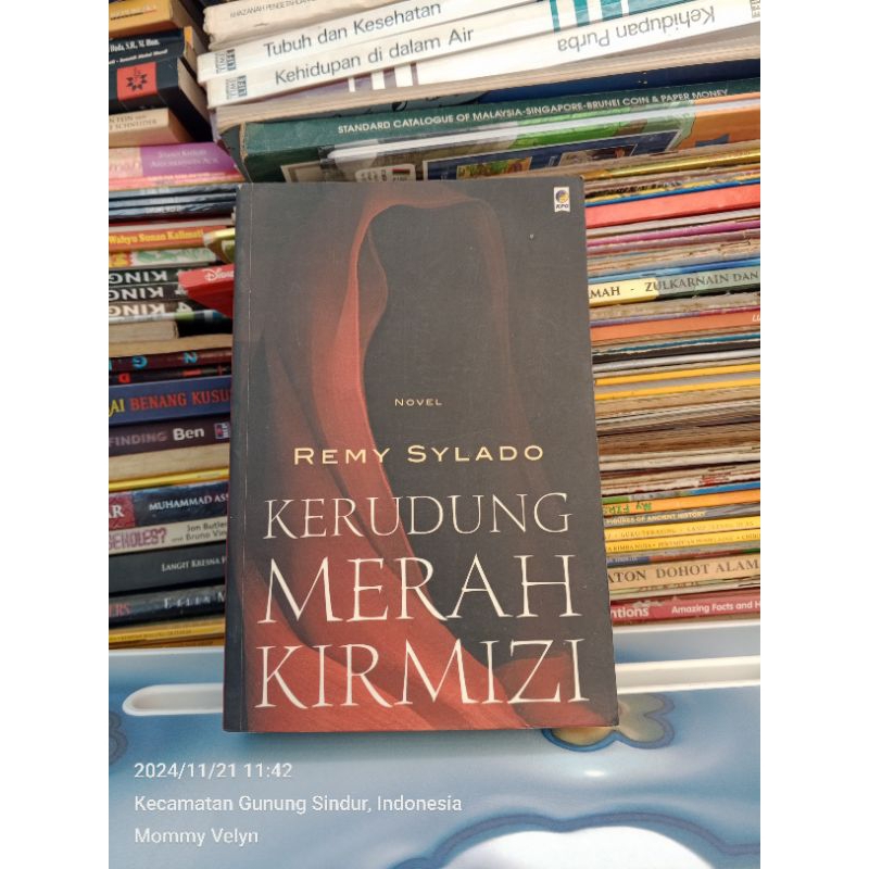 KERUDUNG MERAH KIRMIZI