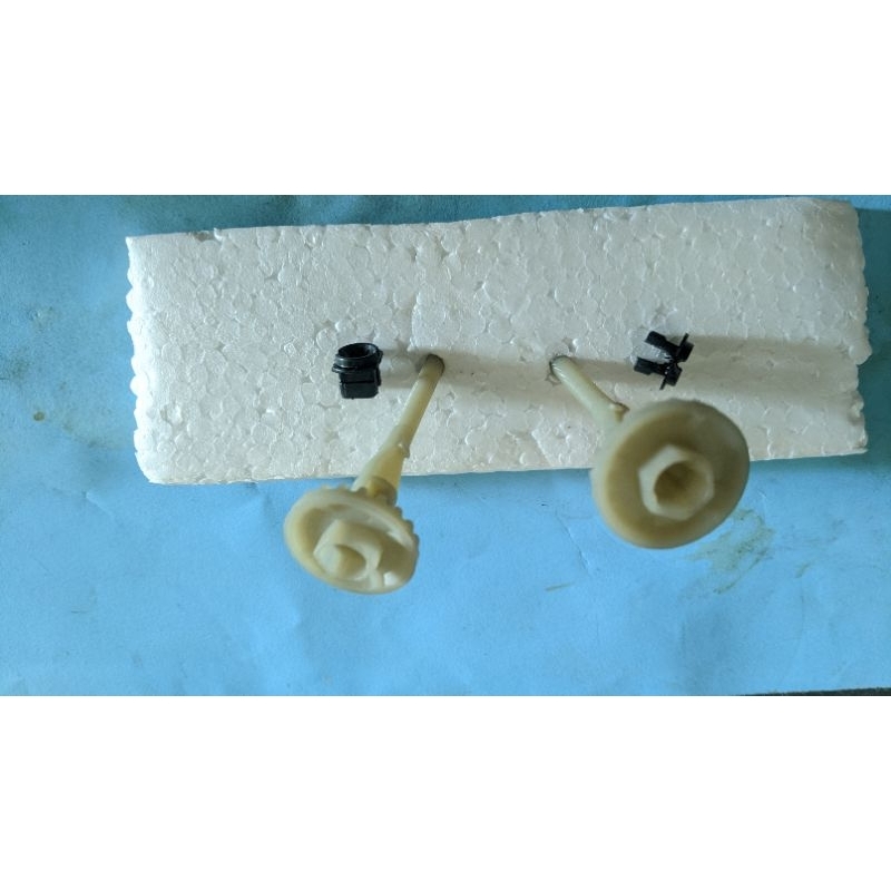 SETELAN BAUT KLIP FOGLAMP PENJEPIT FOGLAMP UNTUK MOBIL TOYOTA VIOS ORIGINAL