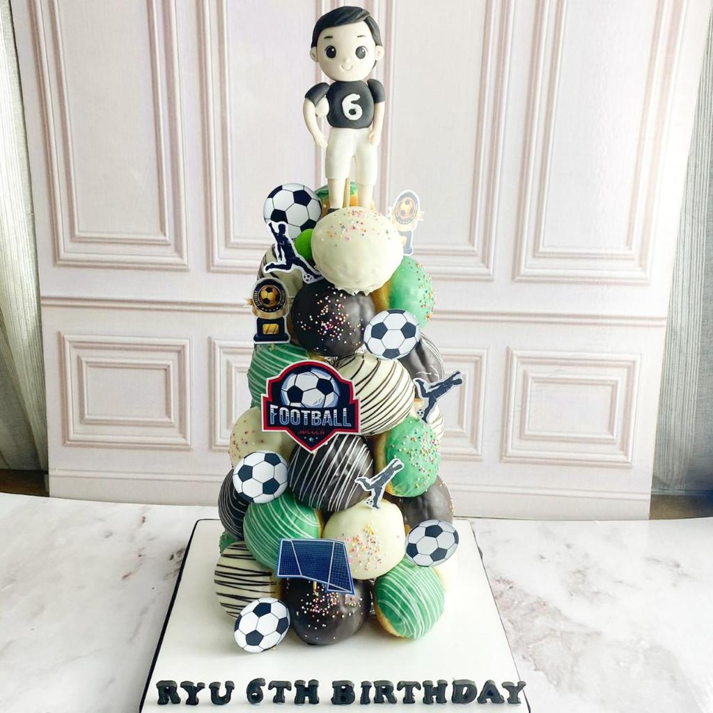 

Donat/Donat Ulang Tahun/Donat Tower Tema Bola/Donat Jakarta