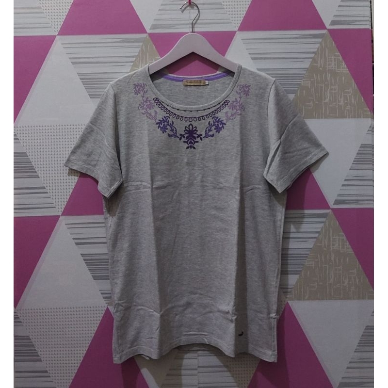 KAOS WANITA CROCODILE (LL)