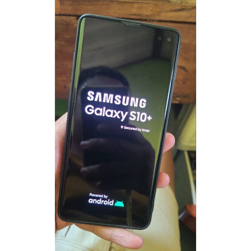 mesin Samsung s10 plus sein restart"