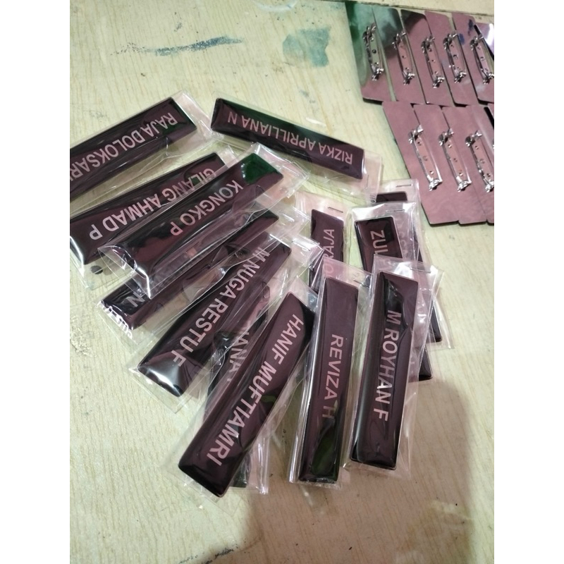 

Name Tag custom lapis resin