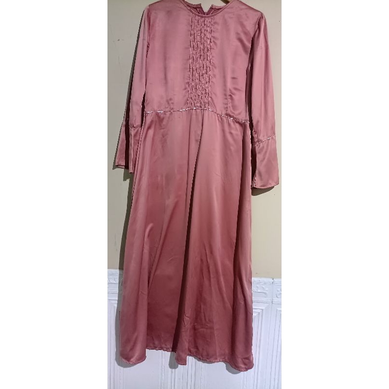 gamis satin preloved