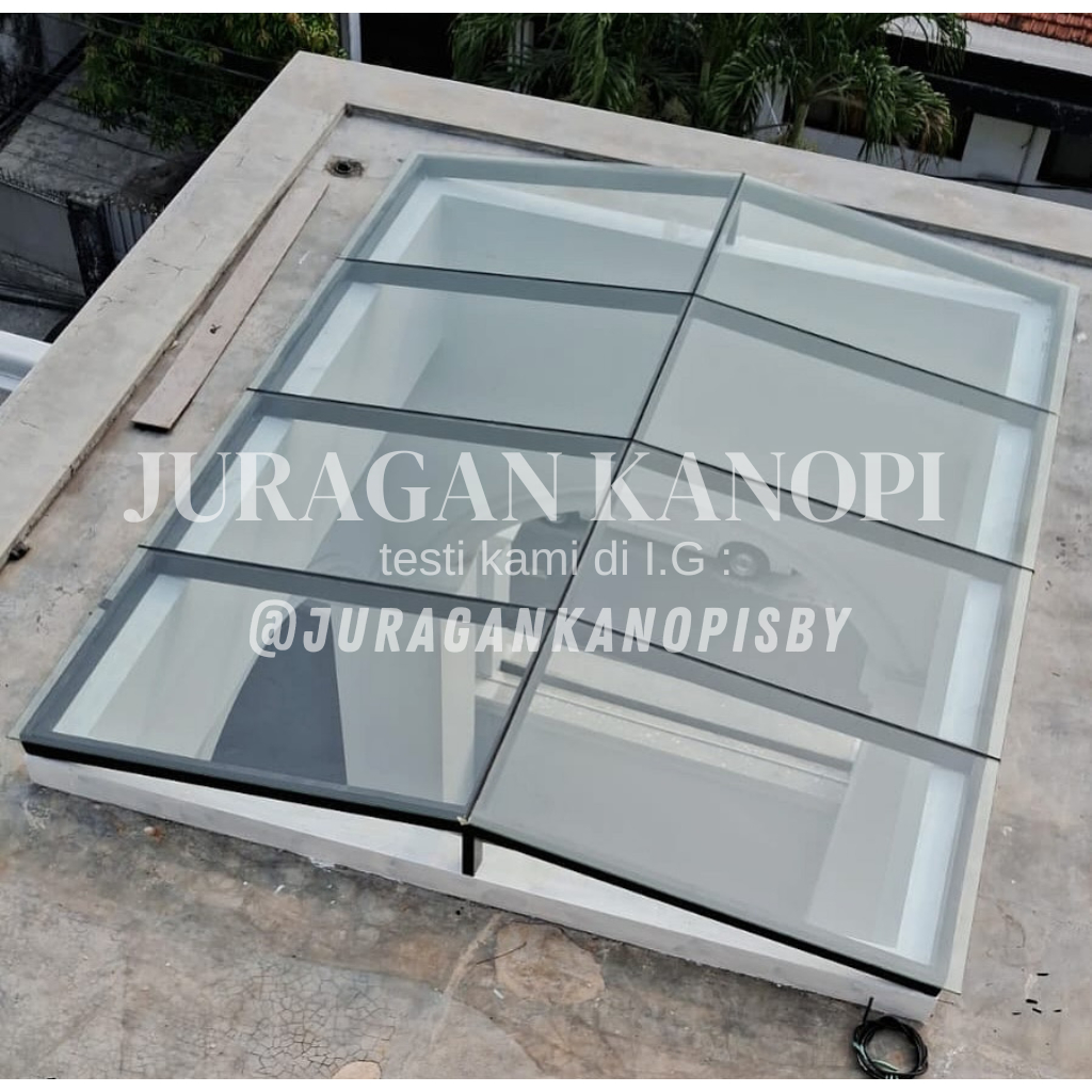 Kanopi baja atap kaca tempered Glass terpasang