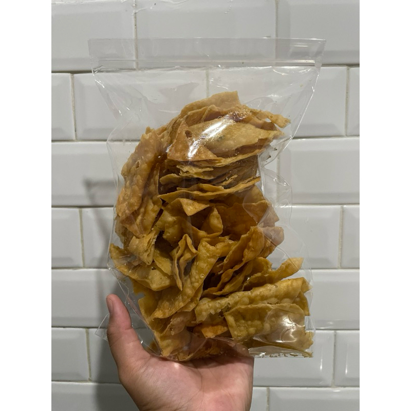 

keripik pangsit / bawang renyah 250 gr