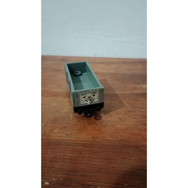 Thomas and friends bandai trouble some truck