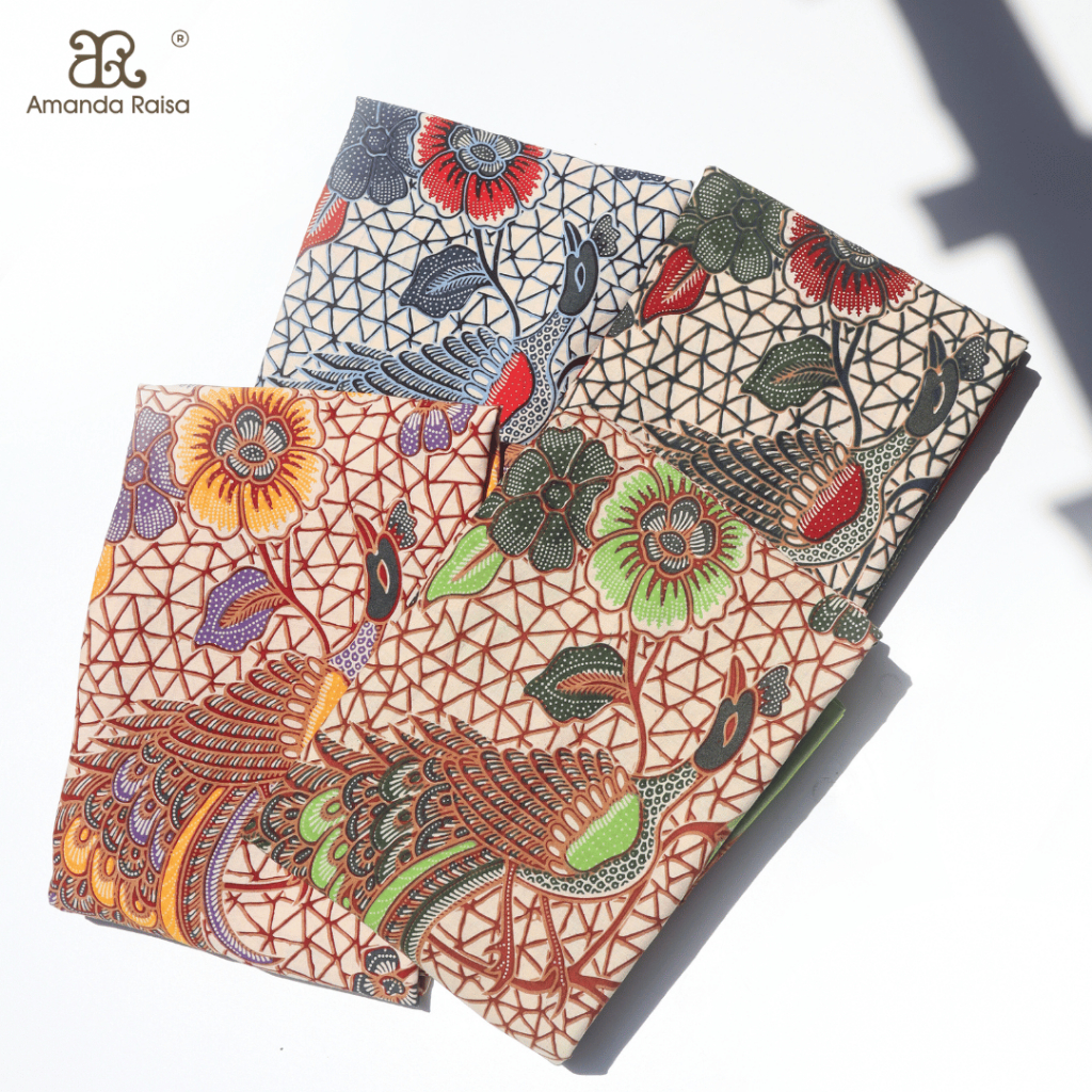 Kain Batik Meteran Potongan Motif Merak Latar Kembang Slobok