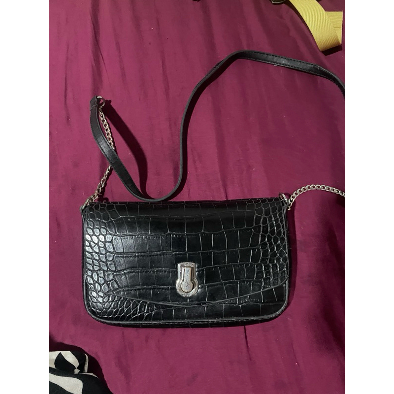 zara sling bag black