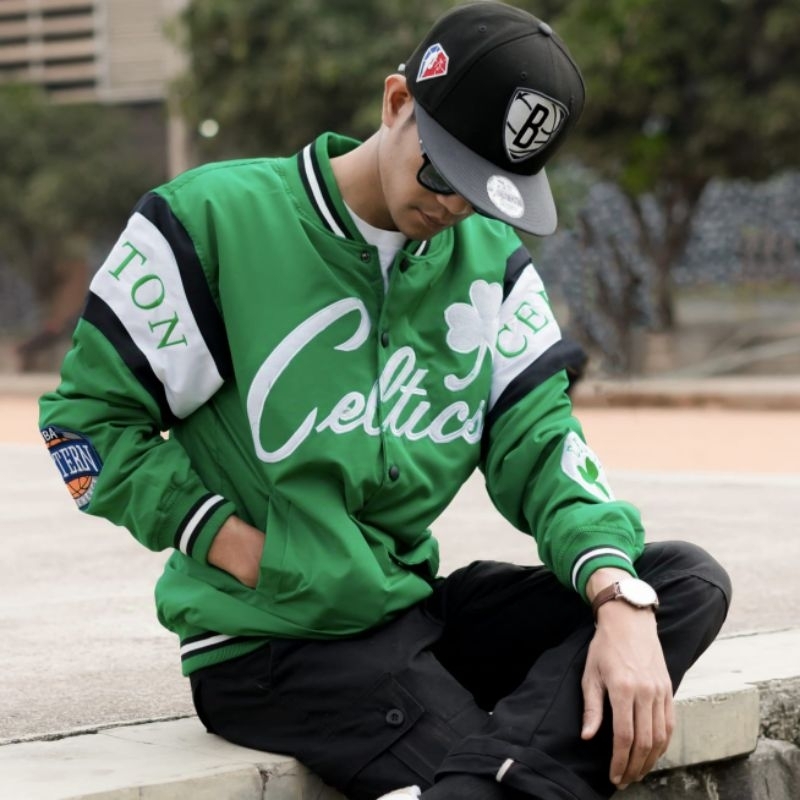 Jaket Varsity Boston Celtics Casual Vintage Basketball Bomber Jacket Premium Embroidery - Akar Offic
