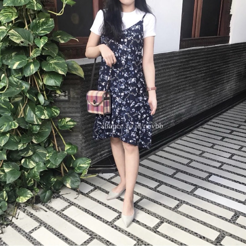 [Preloved] Midi Floral Spaghetti Strap Dress / Gaun Motif Bunga