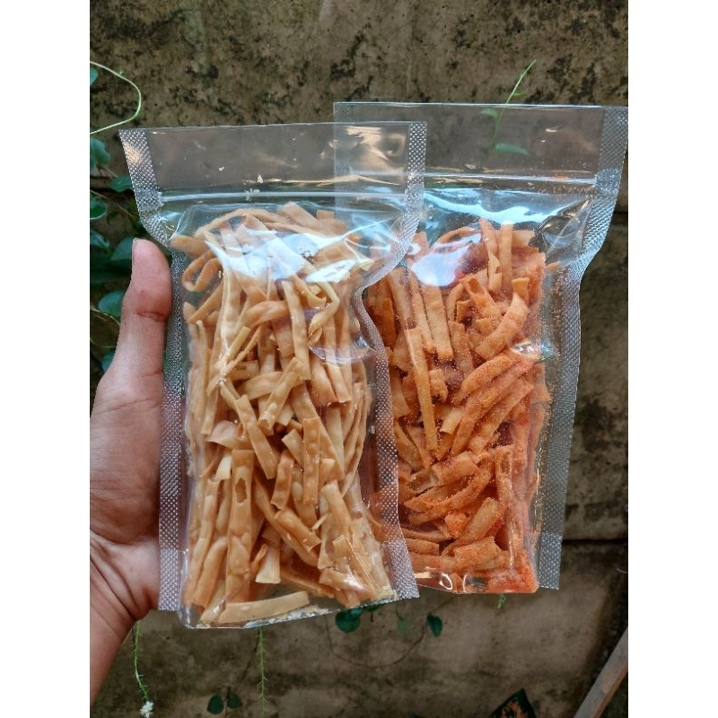 

KERIPIK PANGSIT GURIH ORIGINAL/BALADO 100gr