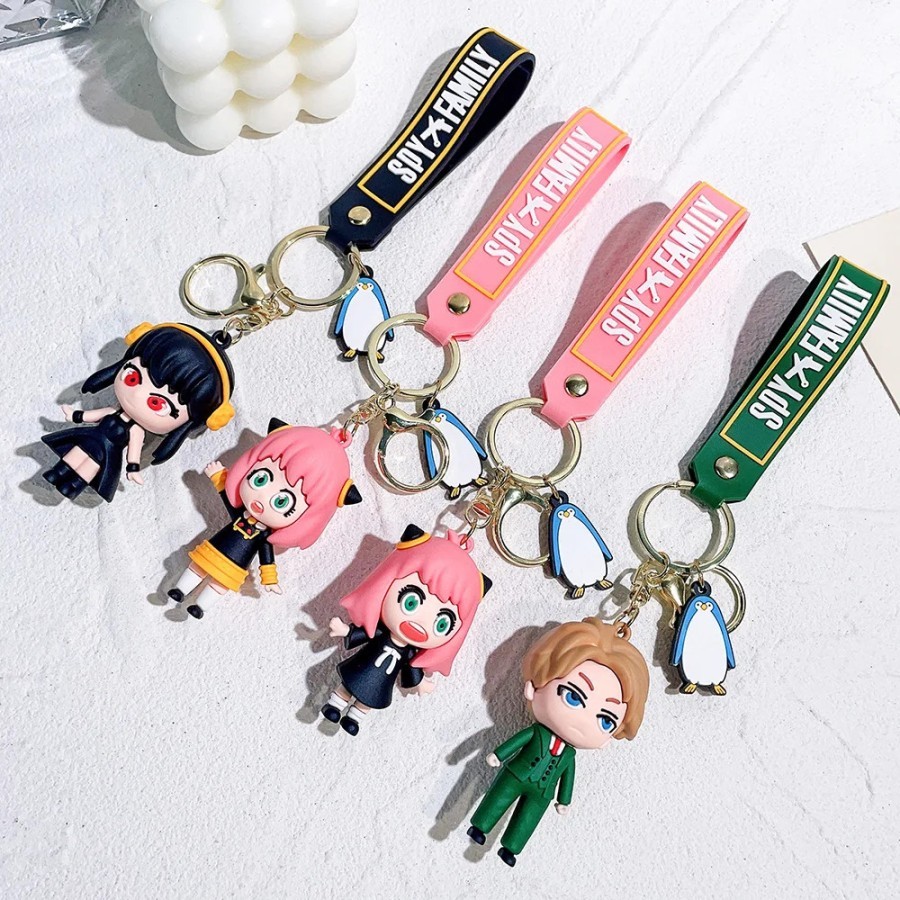 Gantungan Kunci Figure Spy x Family Anya Yor Loid Keychain Karakter Souvenir Gantungan Tas