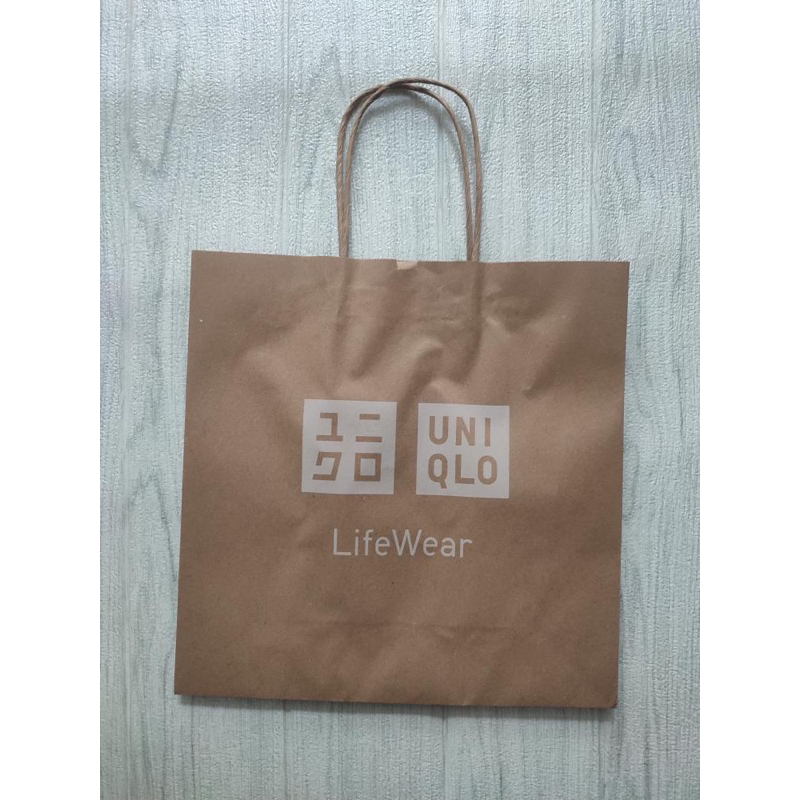 

Tamabahan Paper Bag Uniqlo