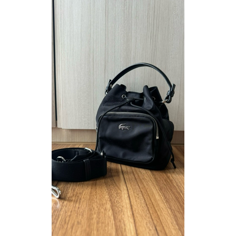 [PRELOVED] LACOSTE EASY IZZIE BUCKET BAG WOMEN