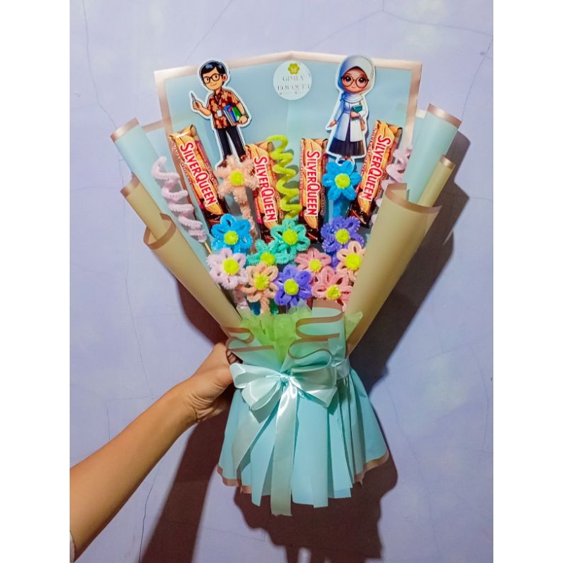 

Bucket Silverqueen Chocolate Chunki Bar/Bucket Hari Guru/Bucket Wisuda/Buket Coklat/Buket Valentine/Buket Ulang Tahun