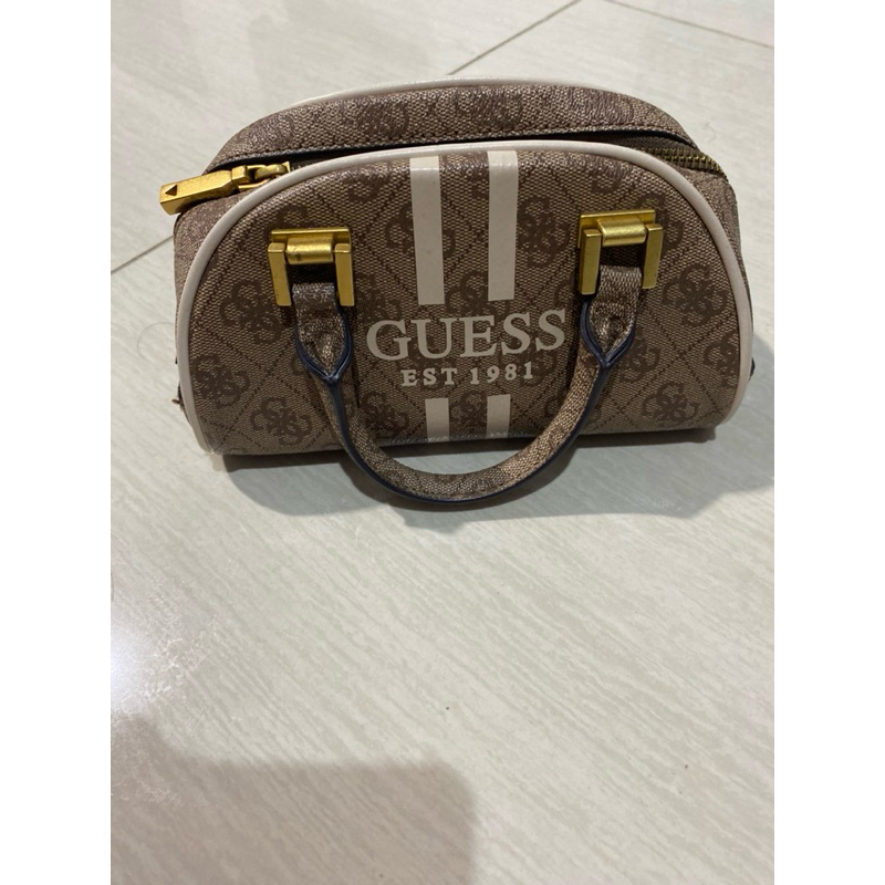 tas preloved guess