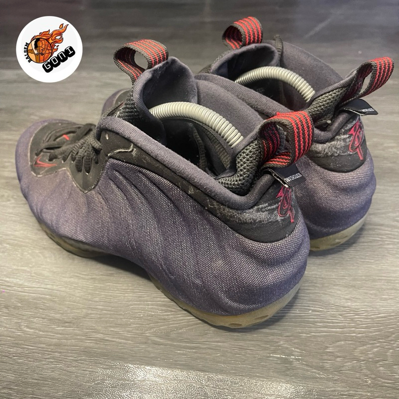 n1ke foamposite size 44