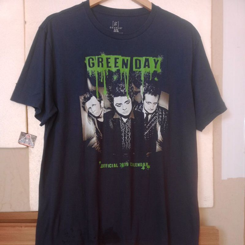 GREEN DAY t shirt bootlag size XL SECOND