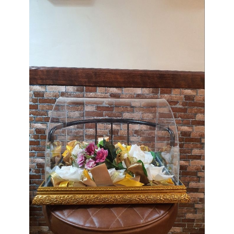 

Jasa Sewa & Hias Kotak Hantaran Hadiah/Lamaran/Tunangan/Nikah Istimewa