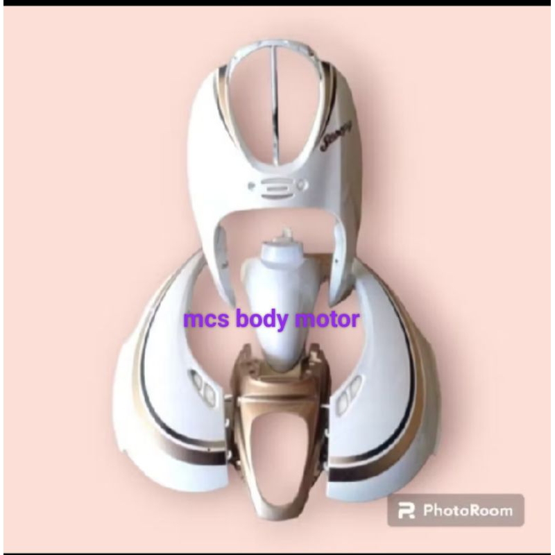 cover body halus Honda Scoopy karbu warna putih