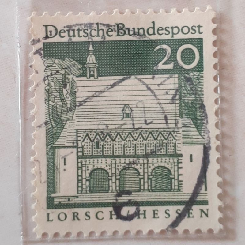 

(J1) Perangko Jerman German buildings from twelve centuries, large size (Gatehouse of Lorsch/Hessen) Tahun 1967