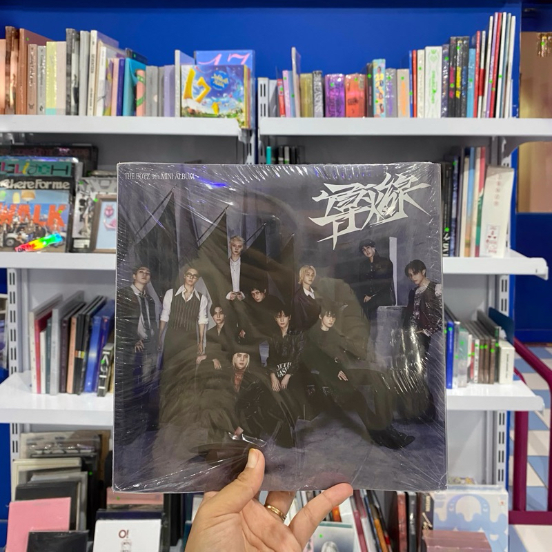 ALBUM THE BOYZ - PIONEER