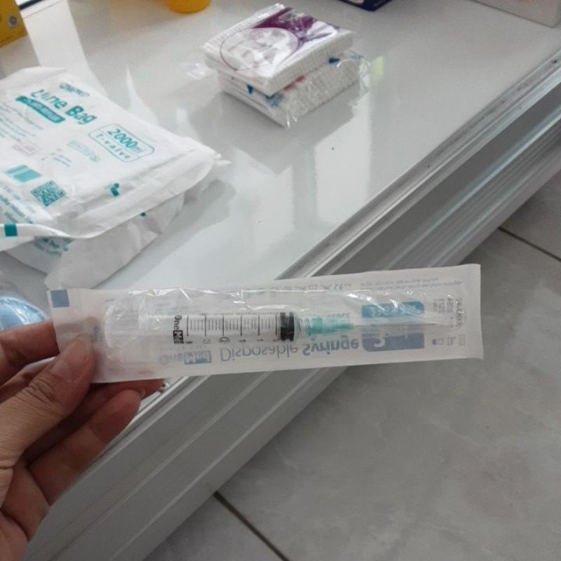 onemed spuit 3cc ecer