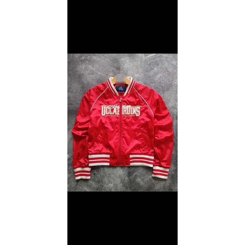 VARSITY UCLA BAHAN SATIN