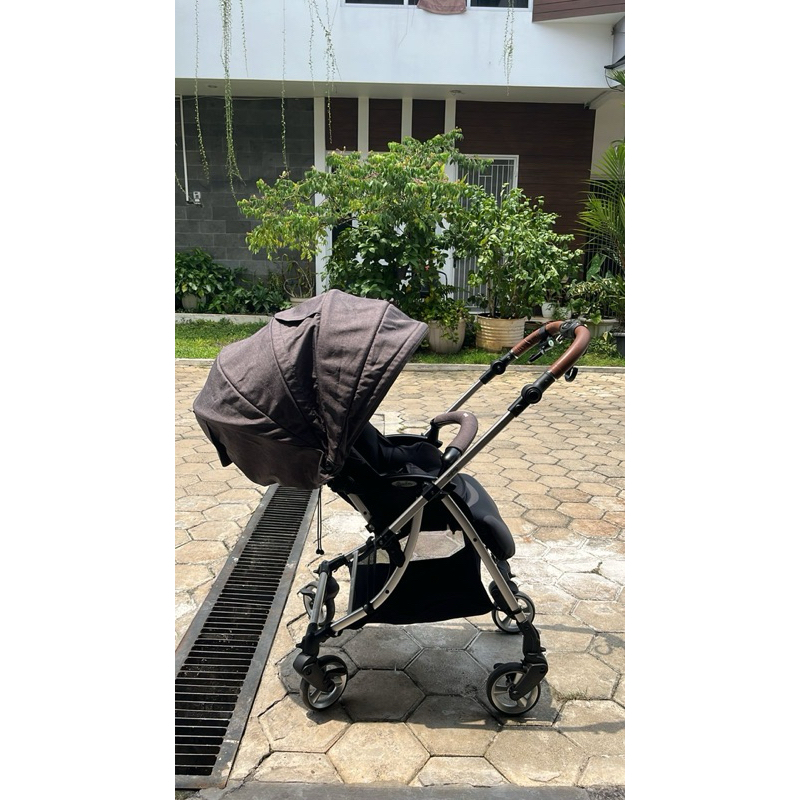 Preloved Cocolatte capella freemove stroller